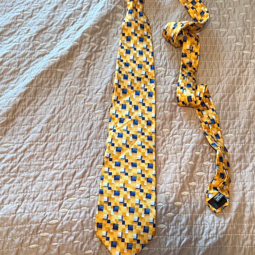Alfani Yellow and Blue Geometric Tie